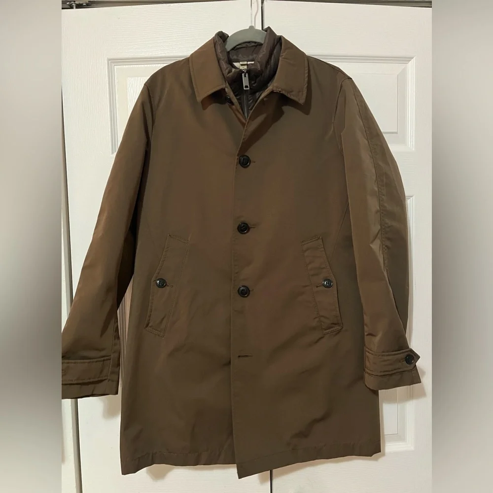 SOLD OFF POSHMARK 
Burberry Tunbridge Waterproof Coat with removable Down Vest - Picture 5 of 13